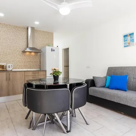 Daire Esterlitzia Apt. En Mareverde